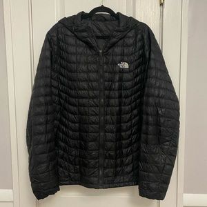 Black lightweight nano puff jacket